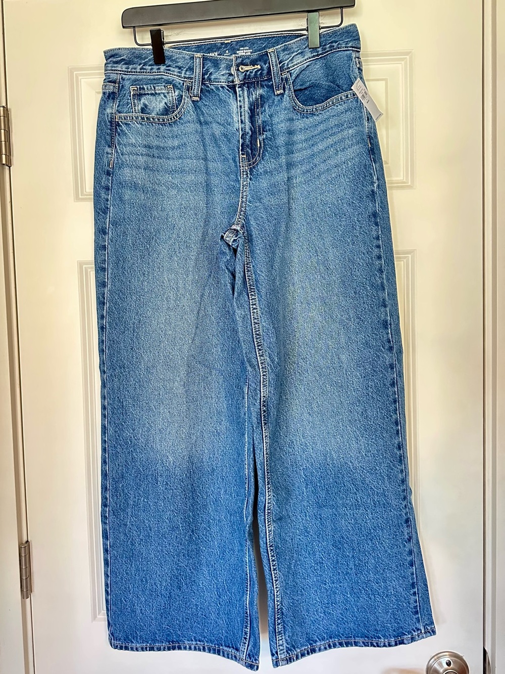Old Navy Medium Wash Wide-Leg Jeans
